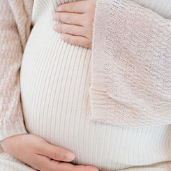 在身背巨额👁️‍🗨️👨‍⚕️债务、🦹‍♀️🌆公司几经破产👑边缘后，这位充满💼⚒